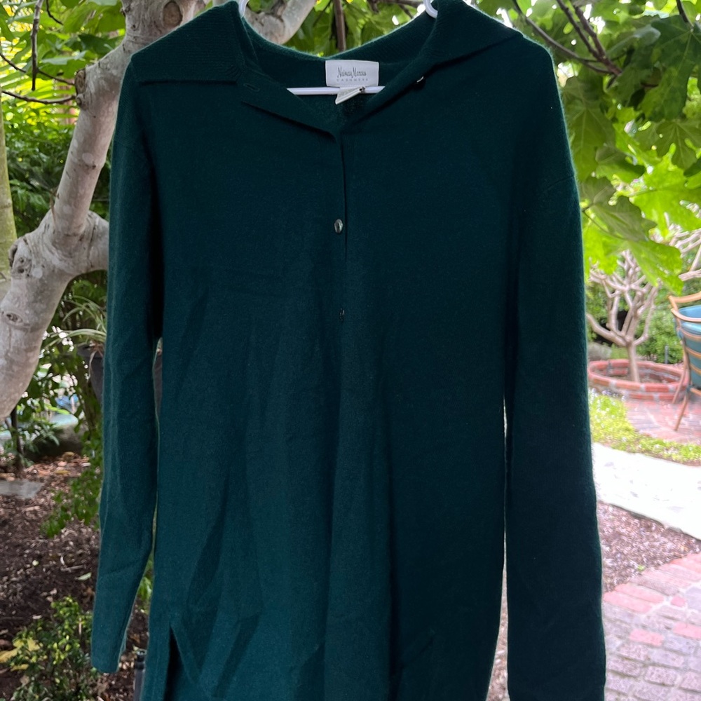 Cashmere forest green Sweater!
